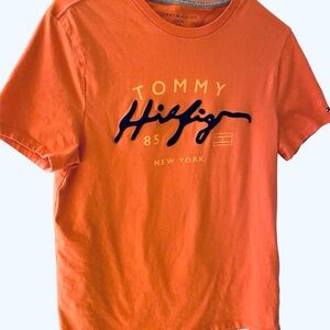 Tommy Hilfiger Pink Short Sleeve Tee size small